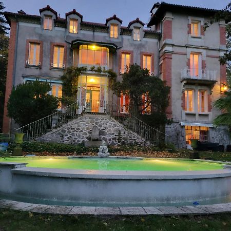 Le Temps Des Cerises Hotell Genolhac Exteriör bild